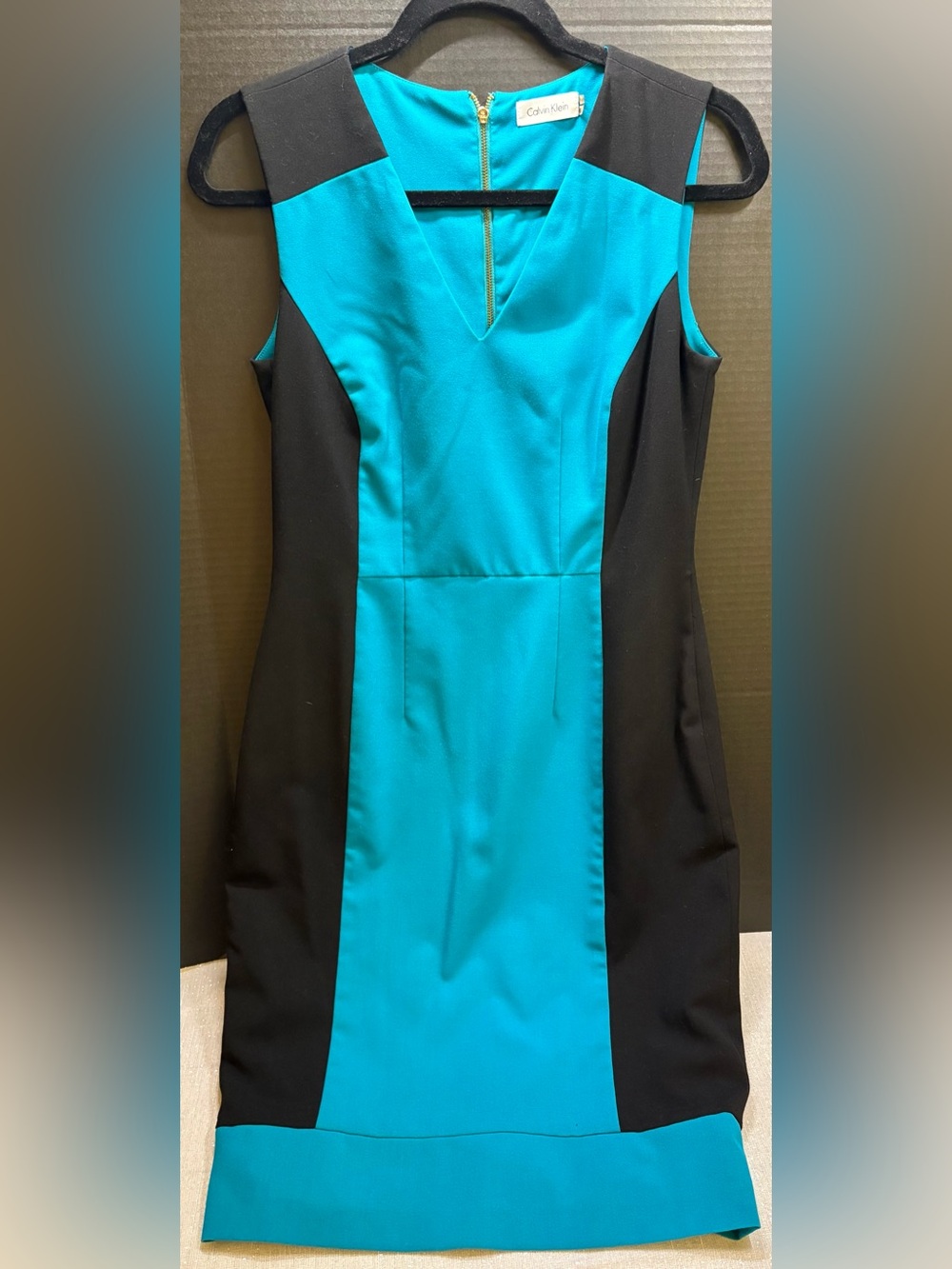 Calvin Klein Teal/Black Colorblock Sleeveless Midi Sheath Dress